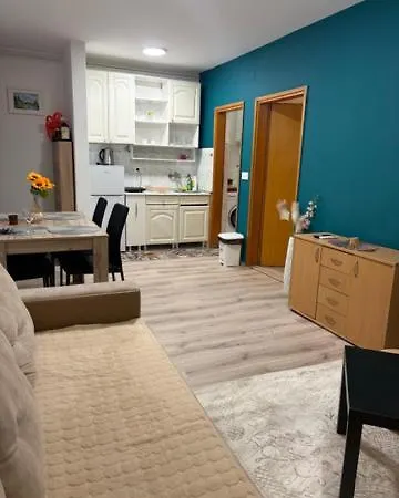 Cozy Two Bedroom In Rakovica * בלגרד