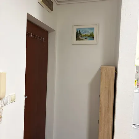 Cozy Two Bedroom In Rakovica Apartment Belgrad
